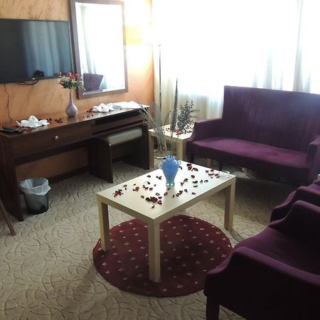 President Hotel Amman Bagian luar foto