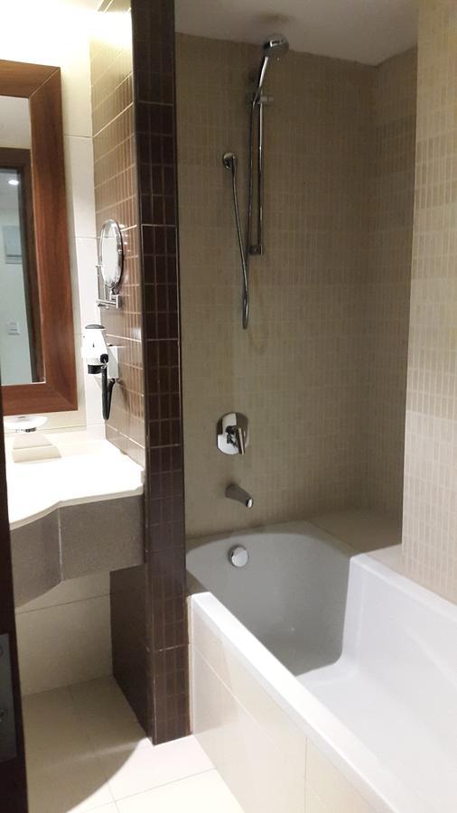 President Hotel Amman Bagian luar foto