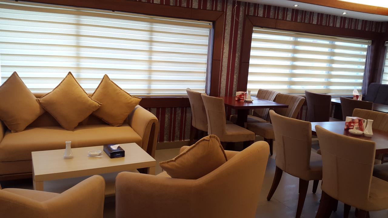 President Hotel Amman Bagian luar foto