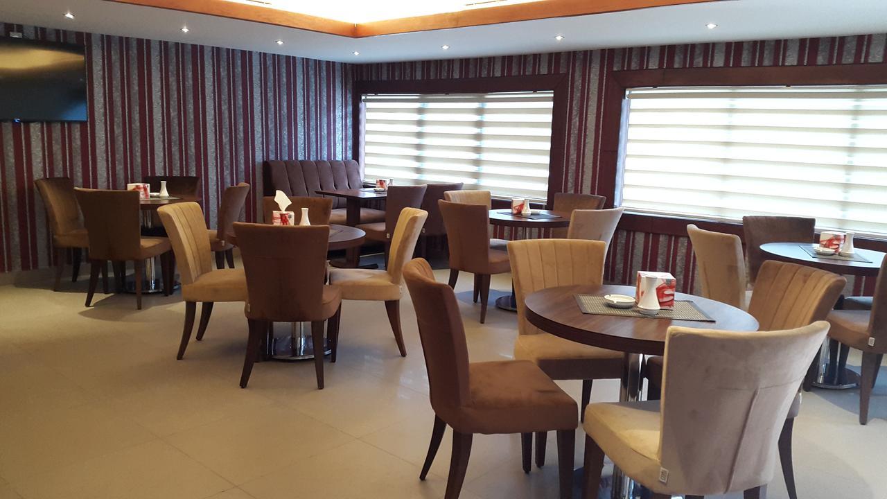 President Hotel Amman Bagian luar foto