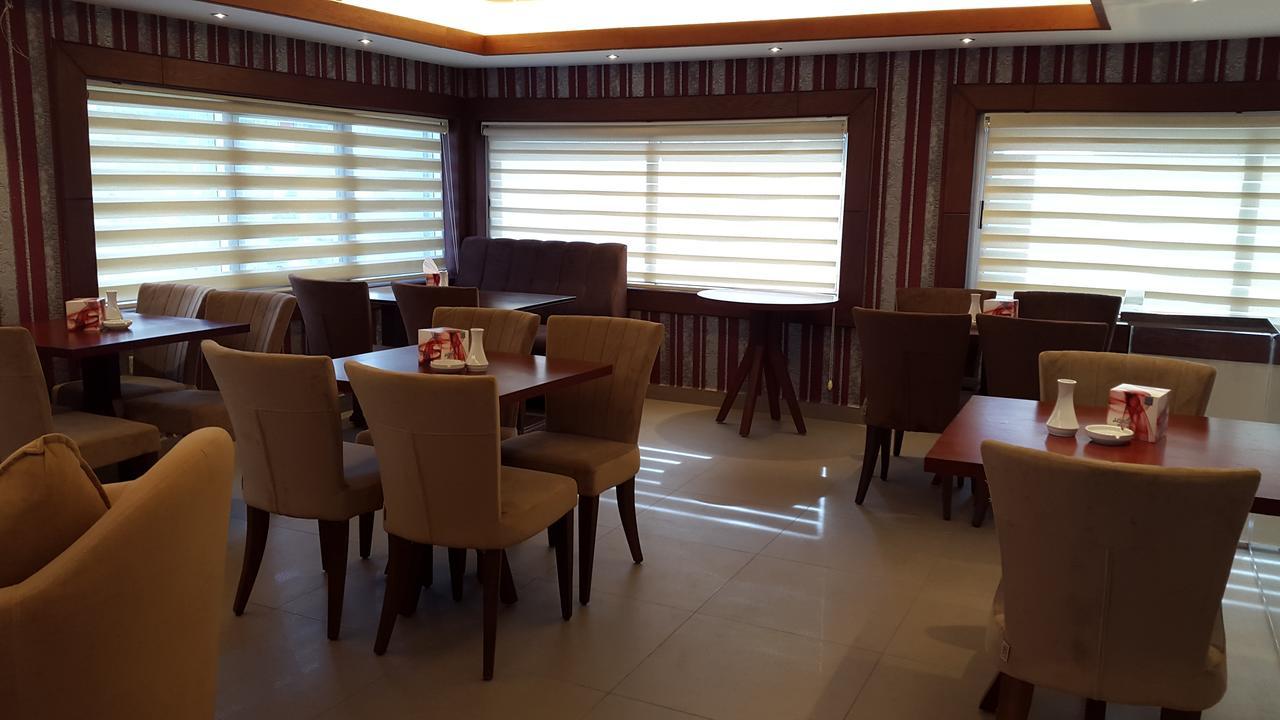 President Hotel Amman Bagian luar foto