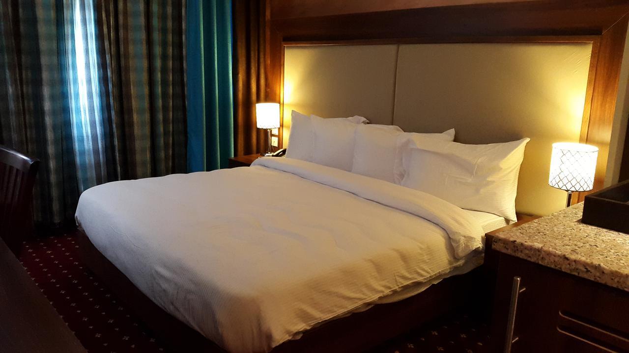President Hotel Amman Bagian luar foto
