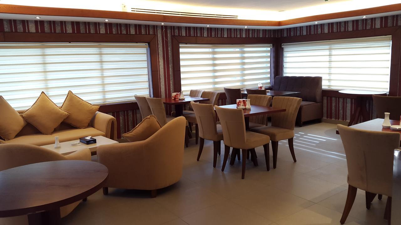 President Hotel Amman Bagian luar foto