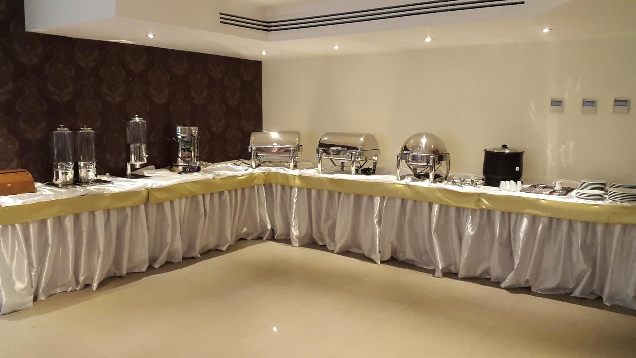 President Hotel Amman Bagian luar foto