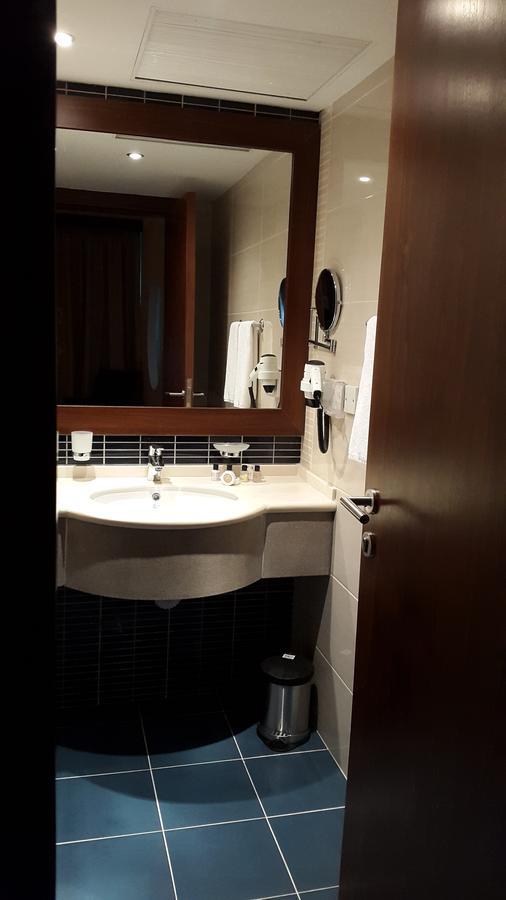 President Hotel Amman Bagian luar foto