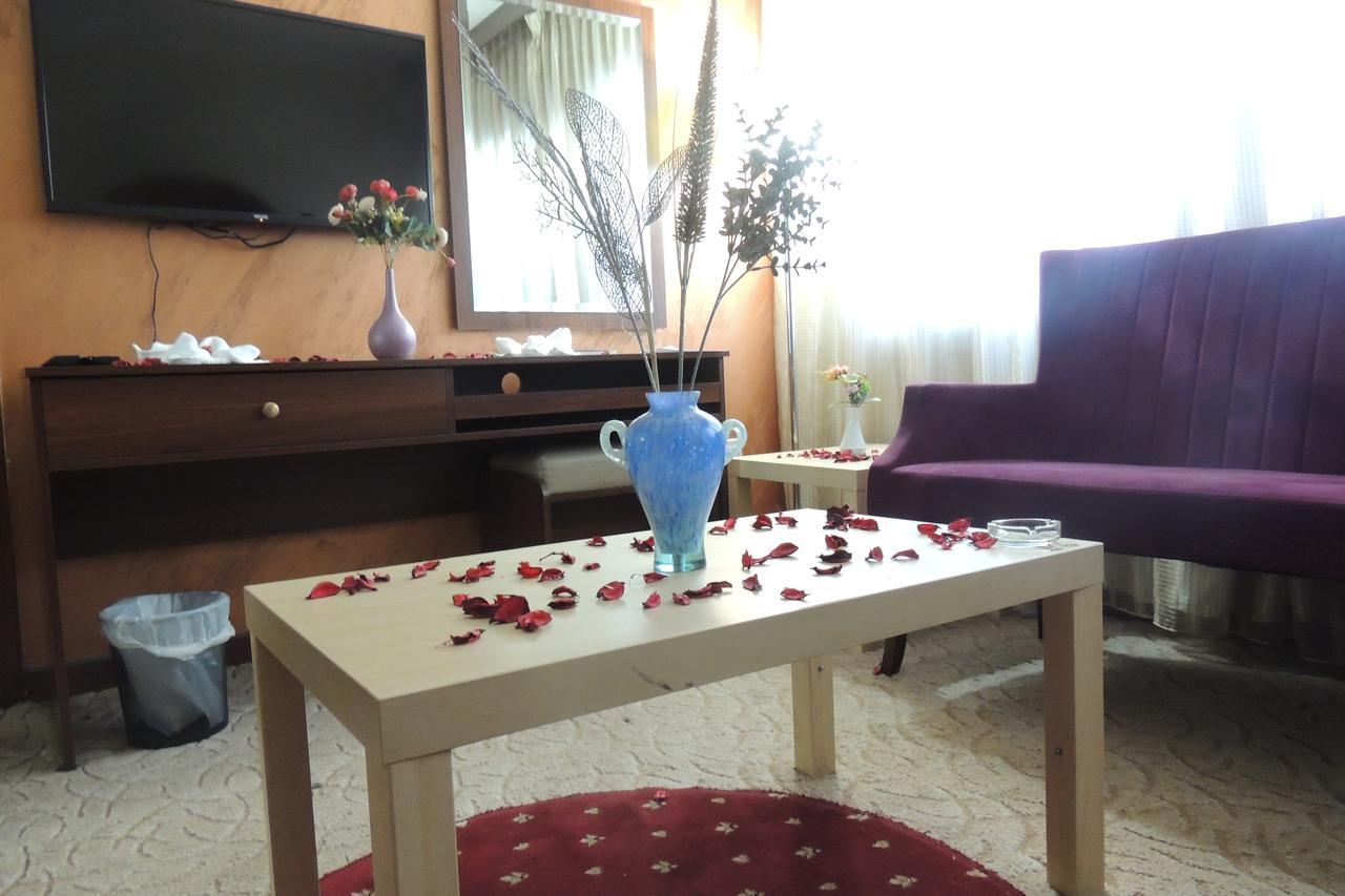 President Hotel Amman Bagian luar foto